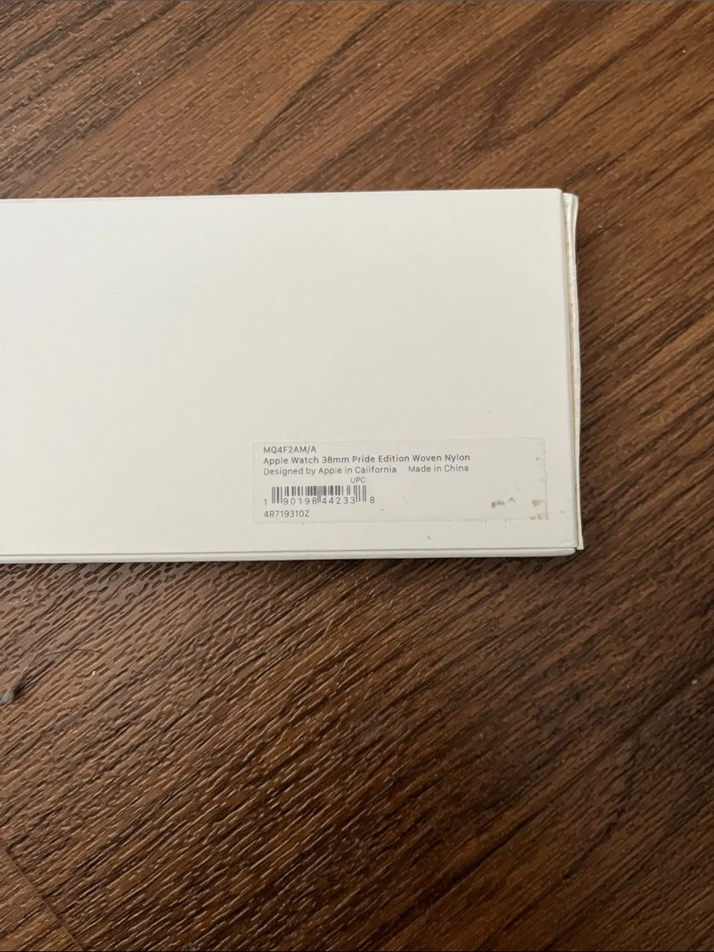 Apple Vintage NIB Rainbow Pride Apple Watch ( small)  Band 38/40/41 Multicolor